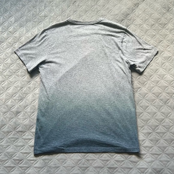 Banana Republic Ombré Tee - Picture 4 of 5